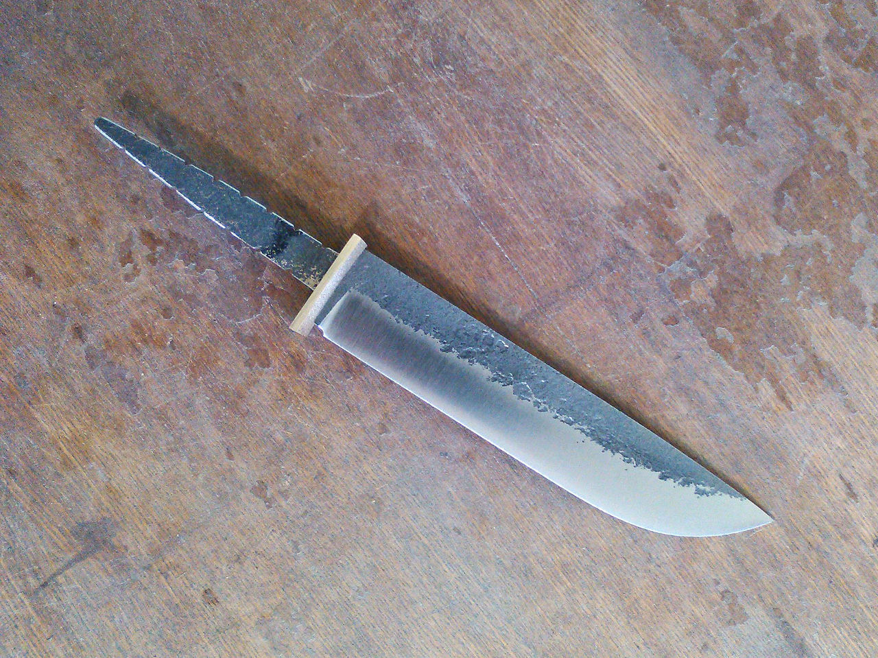 Сталь для ножей р18: плюсы и минусы