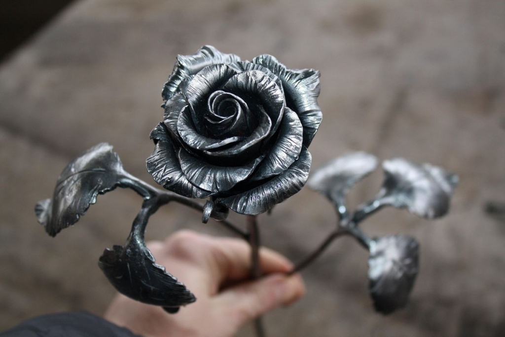 Заготовки для розы из металла. сувениры и украшения из металла сделанные своими руками