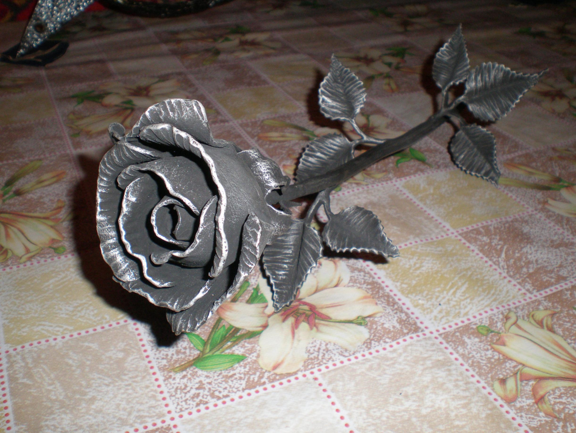 Роза из металла своими руками: инструкция по изготовлению, чертежи, фото, видео